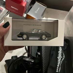 Porsche 1:43 1965 911